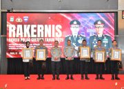 Kapolri Berikan Penghargaan Kepada Lima Anggota Polda Sulteng Atas Prestasi Dalam Capaian IKPA
