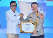 Kapolda Sulteng Terima Penghargaan Dari Menteri PPMI Atas Komitmen Penanganan TPPO dan Migran Ilegal