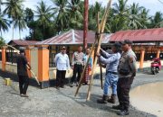 Warga Sinorang Blokir Jalan Akibat Dirusak JOB Tomori