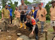 Momen HUT Bhayangkara ke-79, Kombes Boy Samola Letakkan Batu Pertama Pembangunan SD, SMP Satap di Dusun Manggalapi