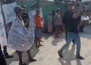 Unras Warga Taduno, Massa Desak Kades Sapii Pilok Mundur Dari Jabatannya Diduga Korupsi DD