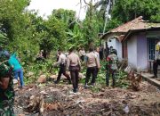 TNI-Polri Bersama BPBD Touna Bantu Warga Musibah Bencana Alam