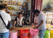 Polres Touna Bersama Disperindak Sidak Pasar Tradisional Pastikan Harga Beras Sesuai HET