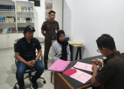 Polisi Limpahkan Dua Perempuan Tersangka Kasus Narkoba ke Kejari Banggai